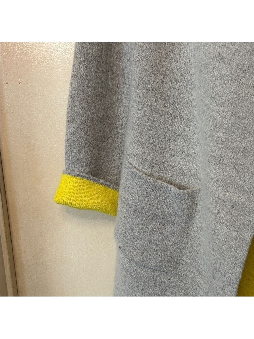 Jin Collection Gray and Yellow Women's Cardigan size S - Picture 4 of 11